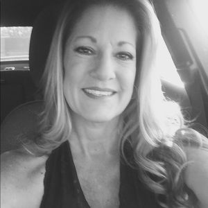 Meet your Posher, Marci